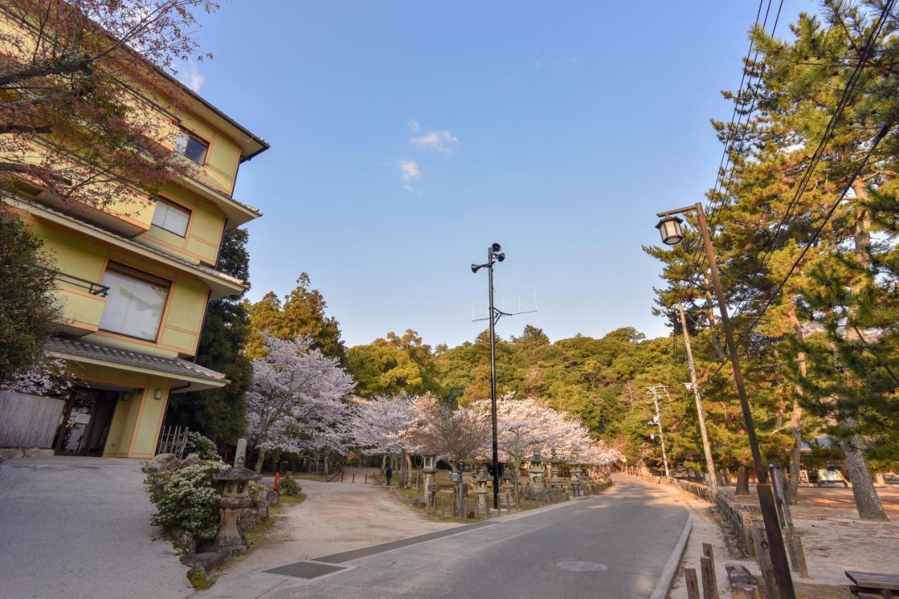 Miyajima Morinoyado Hotell Hatsukaichi Exteriör bild